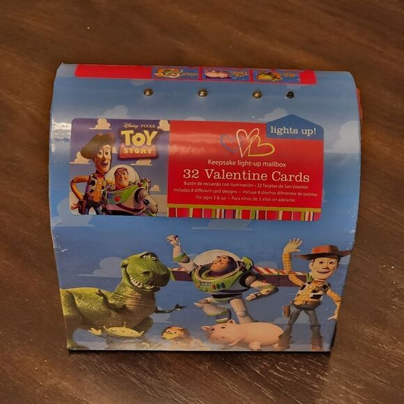 🔸️Vintage NIB Disney Pixar Toy Story Valentine Cards & Light-Up Mailbox - Picture 3 of 8